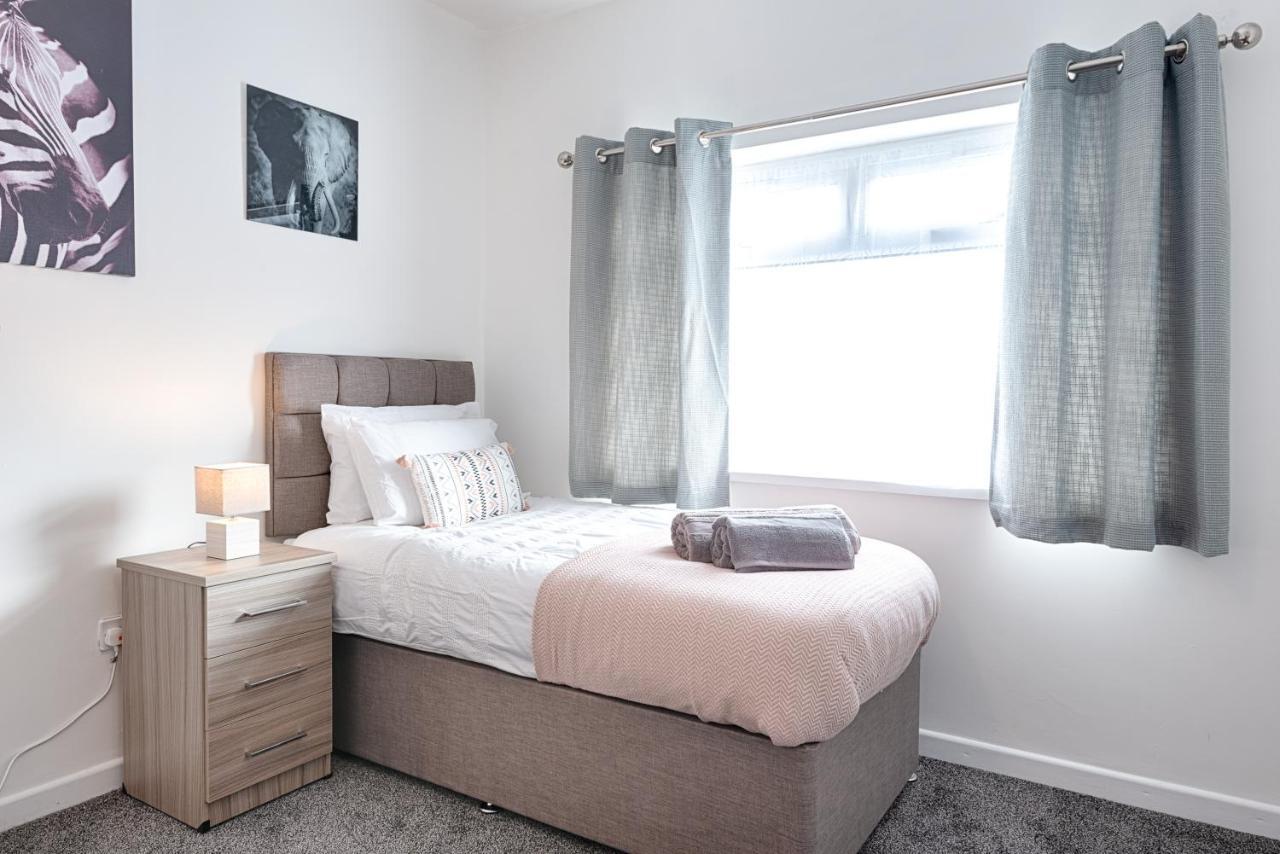 Free Parking, Spacious Rooms, Smart Tv'S All Rooms Swansea Eksteriør bilde