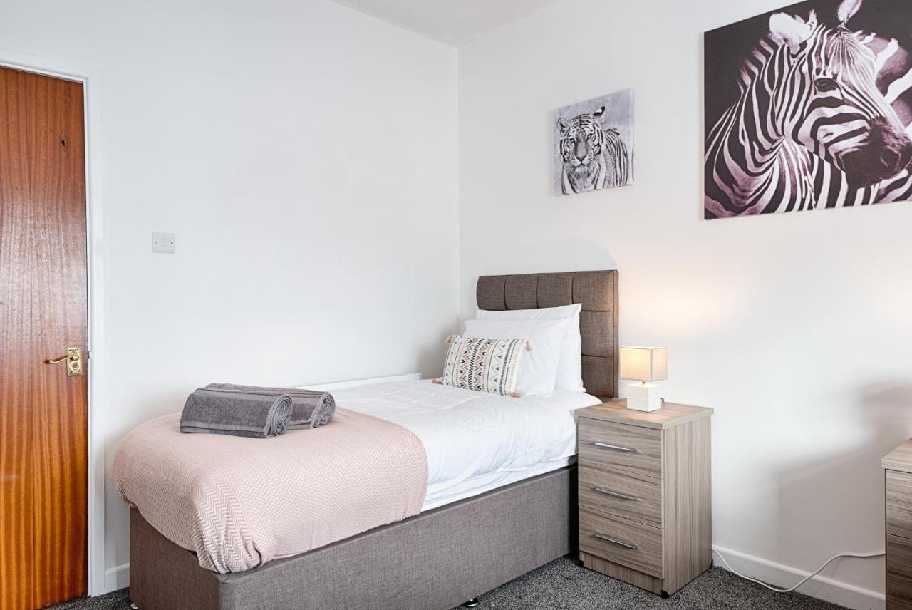 Free Parking, Spacious Rooms, Smart Tv'S All Rooms Swansea Eksteriør bilde