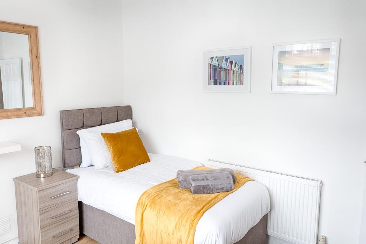 Free Parking, Spacious Rooms, Smart Tv'S All Rooms Swansea Eksteriør bilde